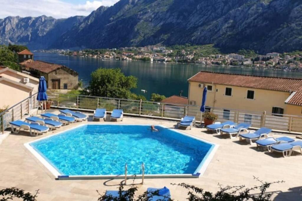 Chillout Apartment In Kotor Bay Экстерьер фото